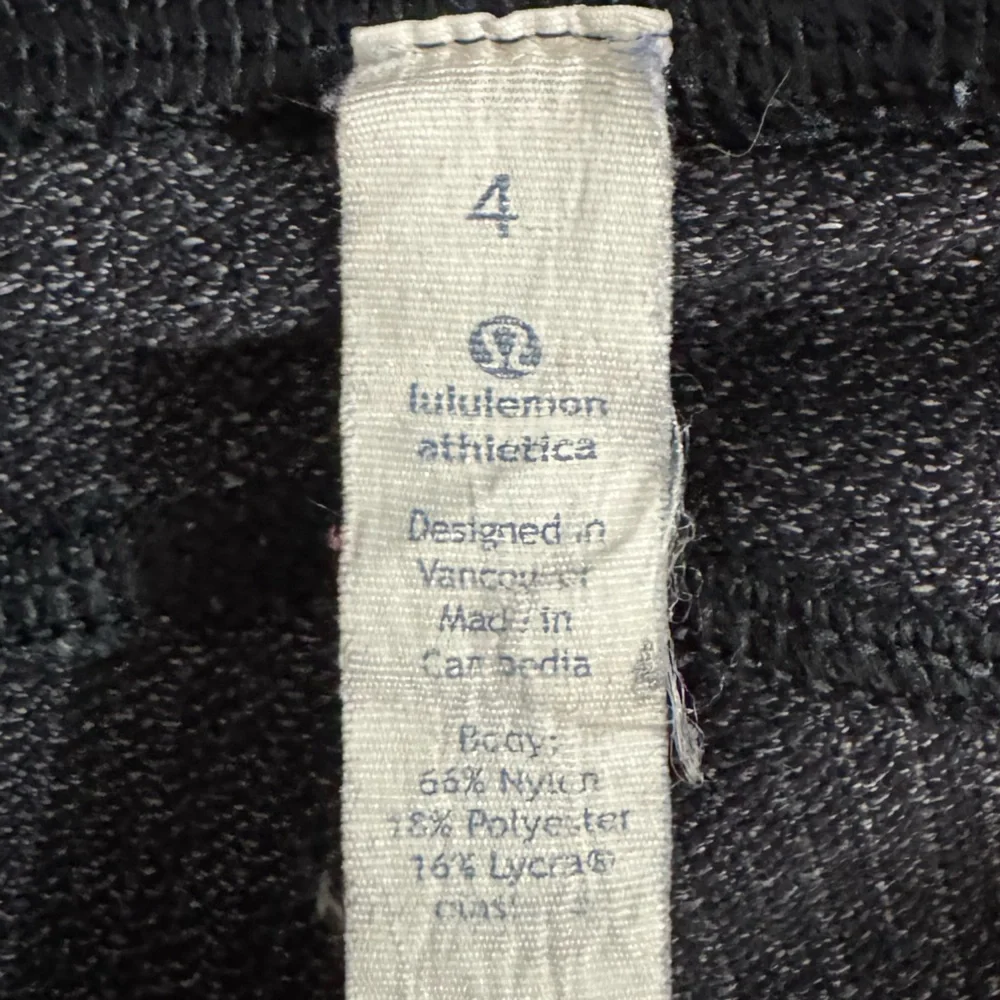 LULULEMON 🩶 High-Waist Charcoal Gray Athleisure Leggings (Women’s Size 4)